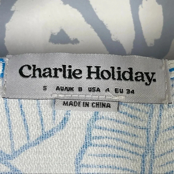 CHARLIE HOLIDAY - THE COCO COVER UP size small‎ - Picture 7 of 14